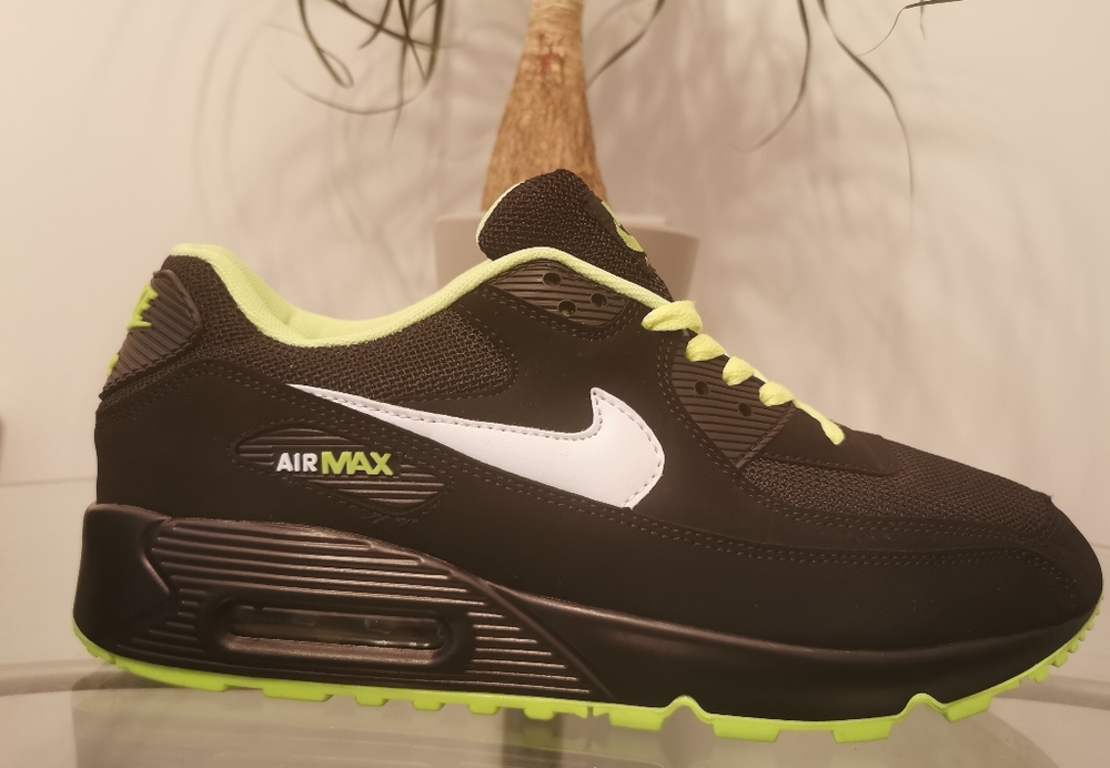 New Air Max 90